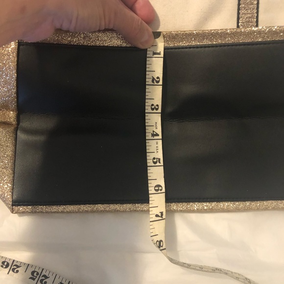 Victoria’s Secret Glitter weekender Tote. NWT - Picture 14 of 16